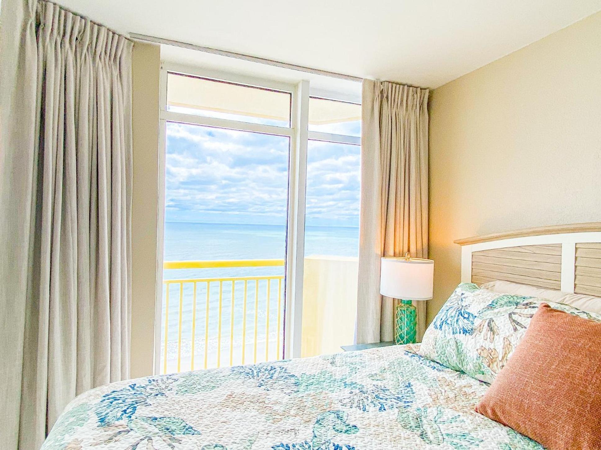Bay Watch Resort Luxe Oceanfront End Unit マートルビーチ エクステリア 写真